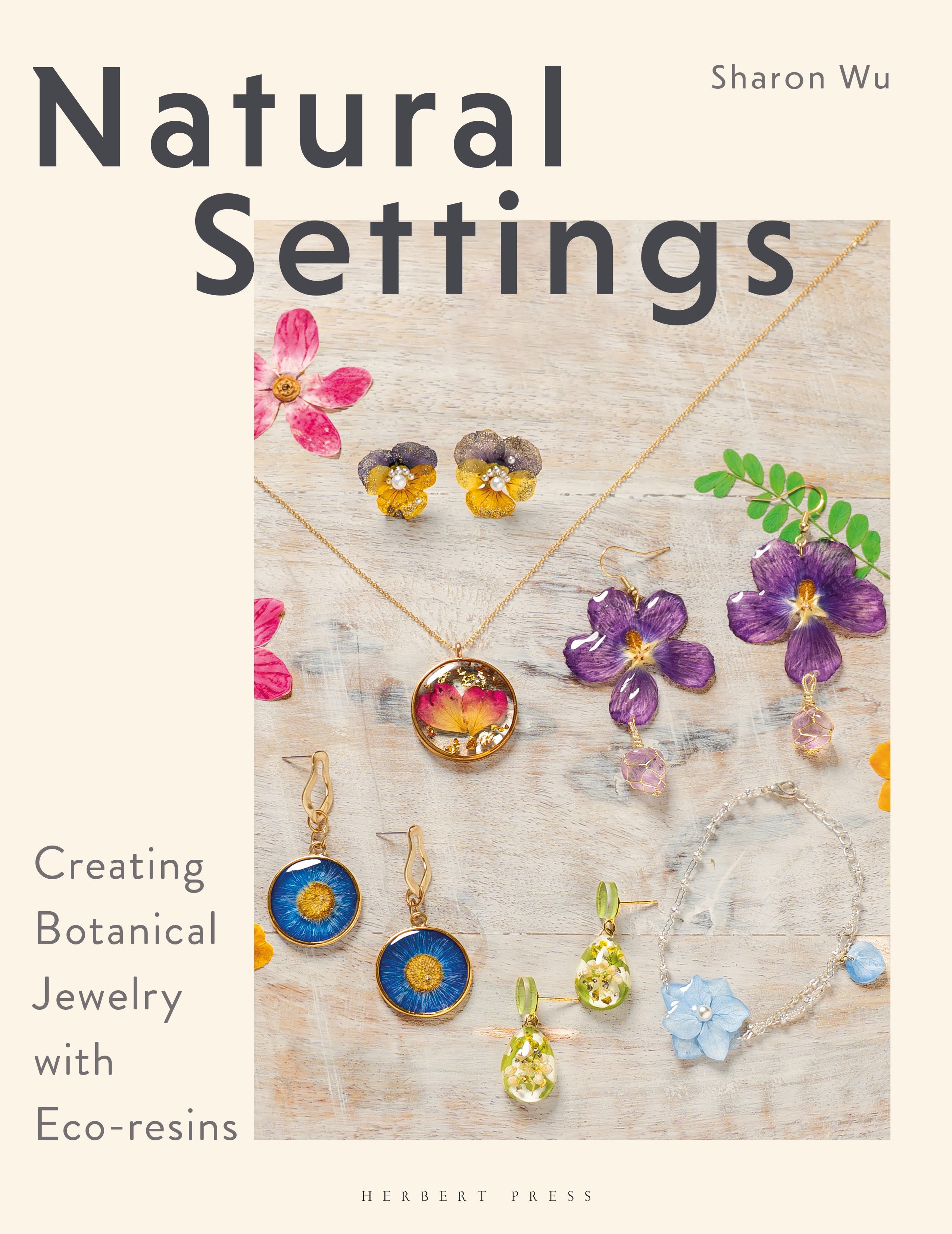 Natural Settings: Creating Botanical Jewelry with Eco-resins